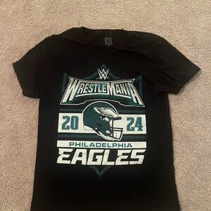 WWE / Eagles Black Graphic T-Shirt. Size medium. Great condition.
